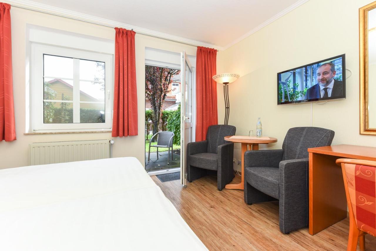 Hotel Garni Benser Watt เบนซาซิเออ ภายนอก รูปภาพ